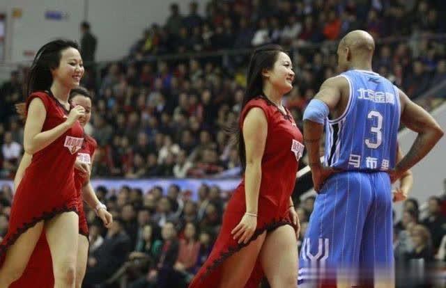  水晶宫锋线集体哑火，零封垫底队难掩尴尬