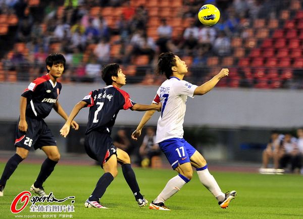  纽伦堡定位球发威，两次头槌破门锁定胜局  